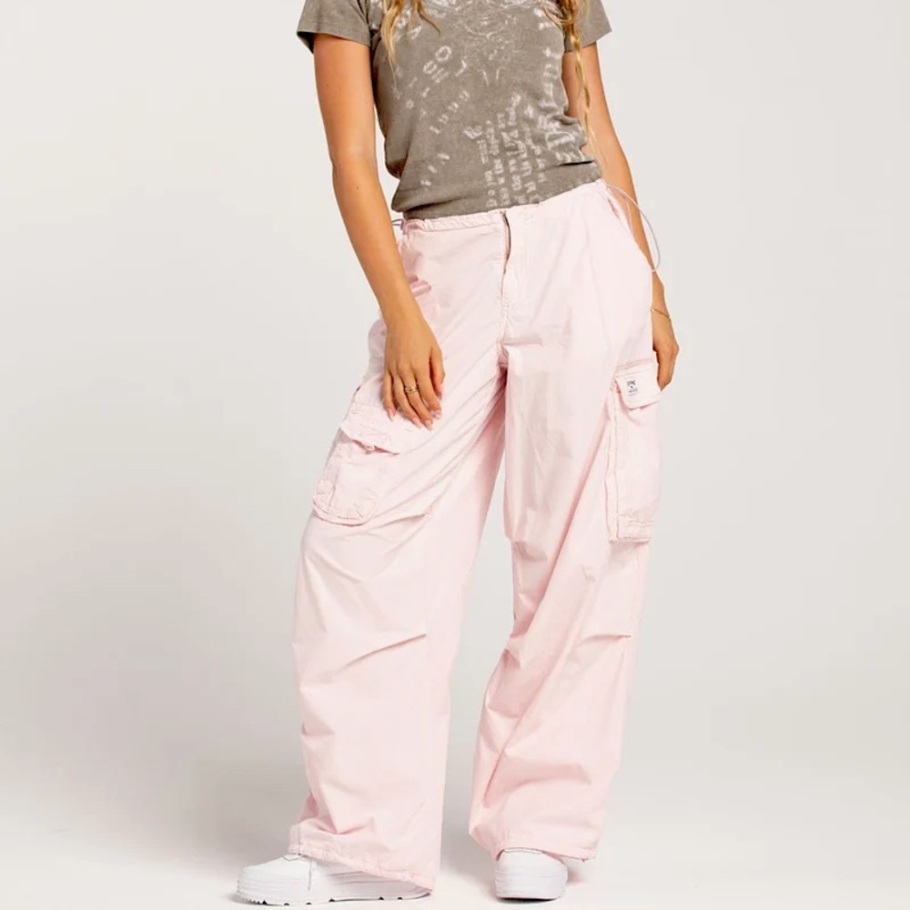 BDG Pink Trousers Relaxed Fit
NWT